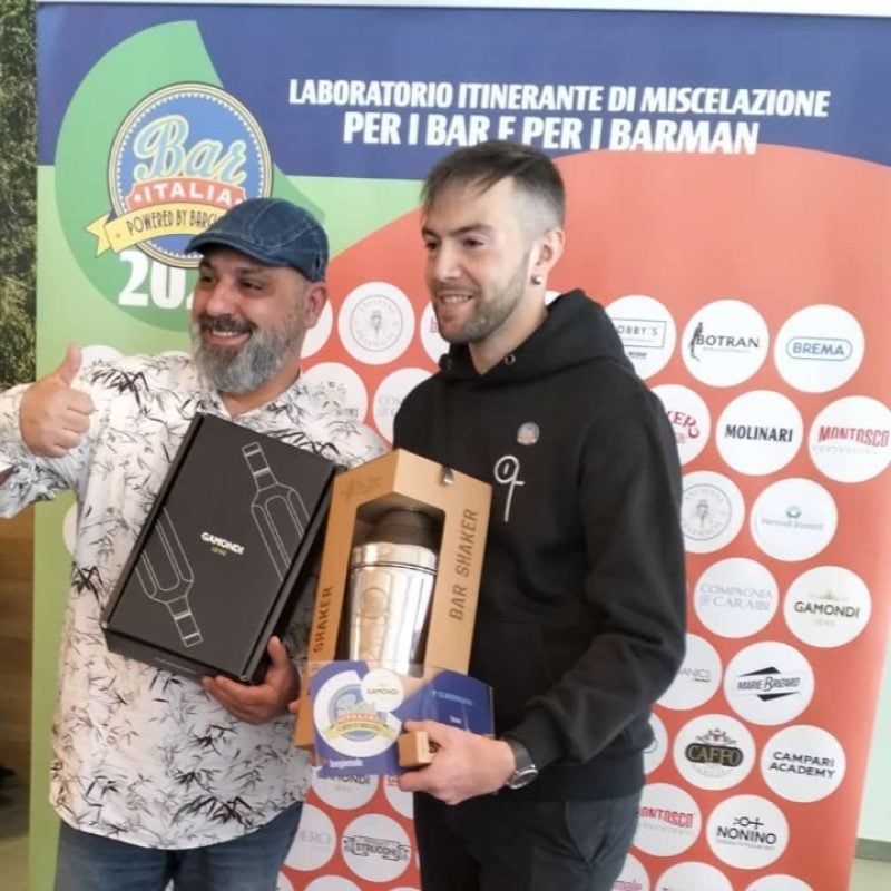 Finale Baritalia 2024: è Diego Di Giannantonio a vincere il primo premio con il suo cocktail “È una storia sai…”