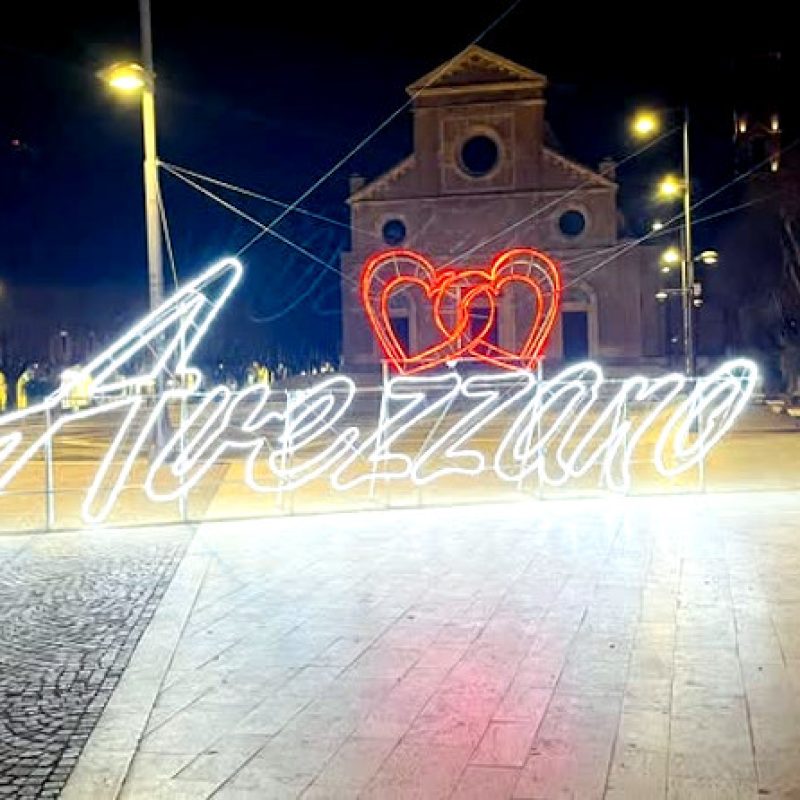 Avezzano si veste d'amore: illuminazioni speciali per celebrare San Valentino