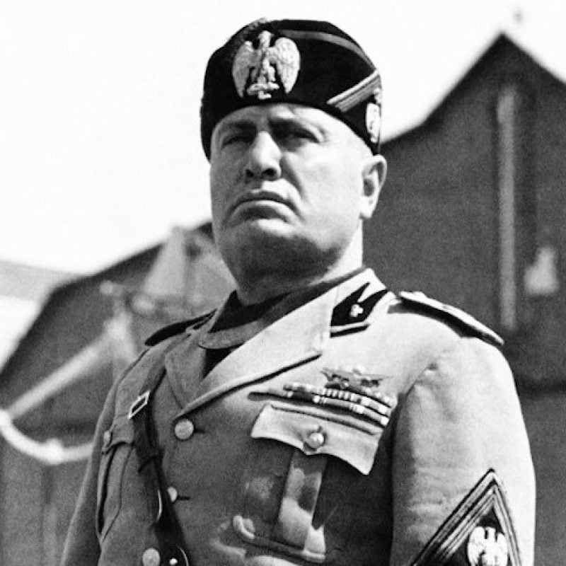 Opi revoca la cittadinanza onoraria a Benito Mussolini