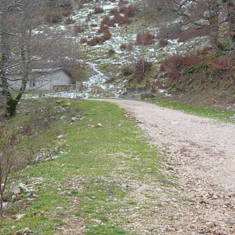 Rischio frane: chiusa la strada per il Rifugio Cerasoli a Civitella Roveto