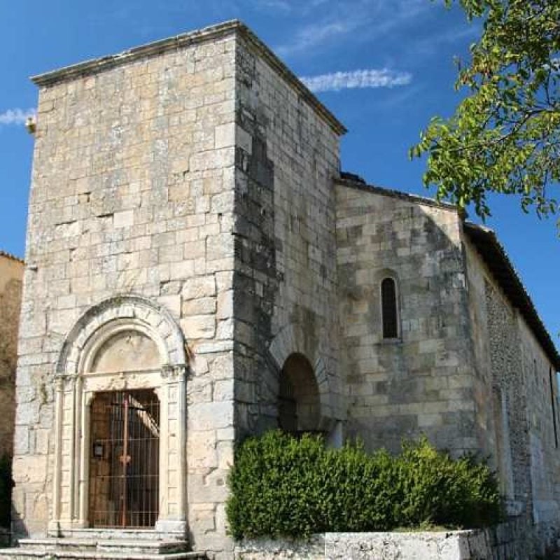 Chiesa di San Pietro ad Alba Fucens