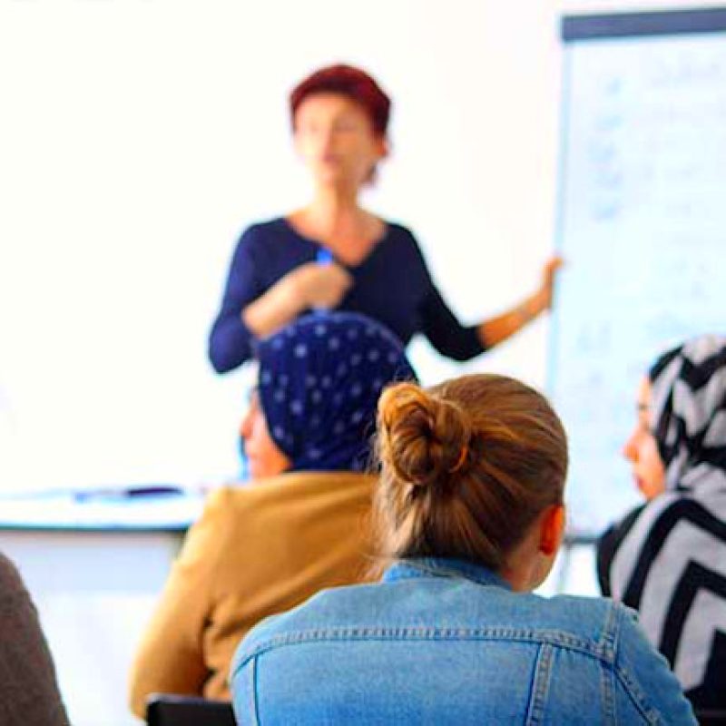 Iscrizioni aperte per corsi di italiano dedicati alle donne extracomunitarie a Trasacco