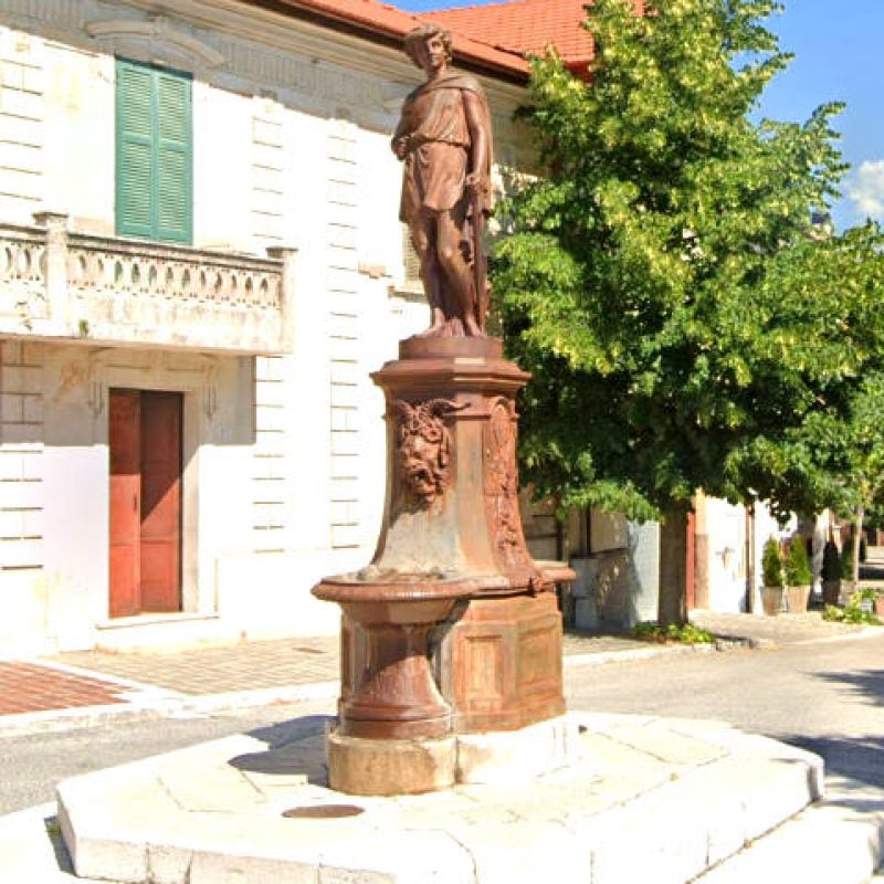 Restauro conservativo della "Fontana di Saturno" a Magliano de' Marsi, su iniziativa del Comitato Festeggiamenti 1974