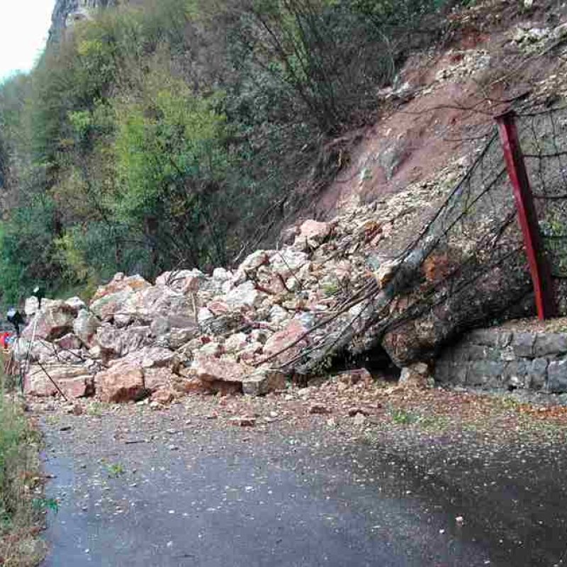 Alle Province abruzzesi 3,5 mln di euro per la manutenzione stradale e il dissesto idrogeologico