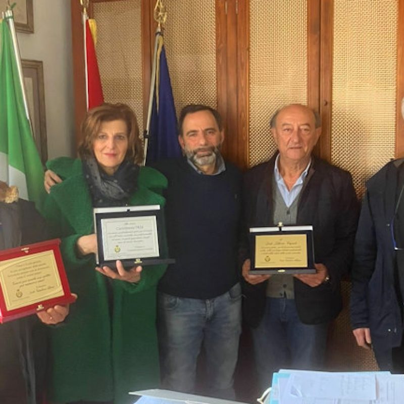 Gioia dei Marsi celebra i suoi "pilastri": tributo al dott. Liborio Caputi, Michelina Mascitelli, Rolando Panfili ed Emidio Falcone