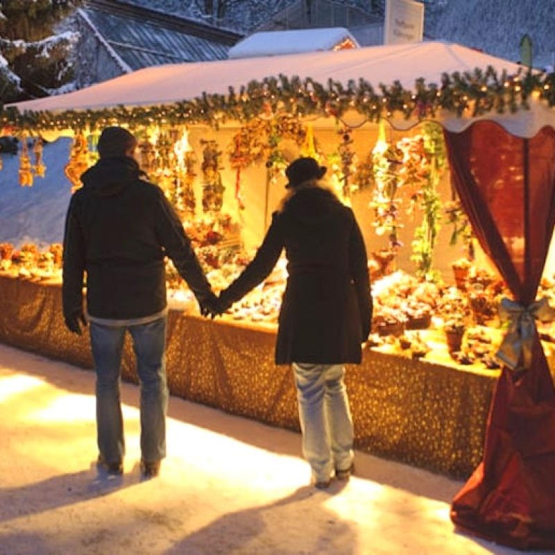 Pescasseroli si illumina a festa: arrivano per la prima volta i Mercatini di Natale