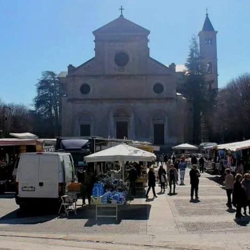 Spostamento del mercato settimanale del mercoledì da piazza Risorgimento a via Cataldi ad Avezzano fino al 4 Gennaio