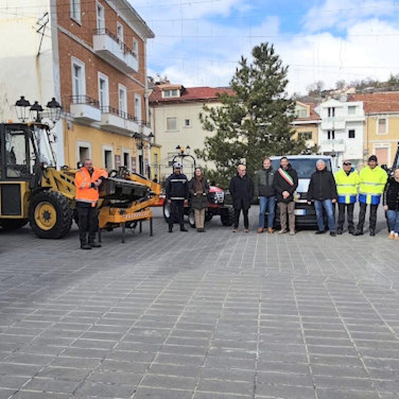 Pescina rinnova il parco mezzi comunale e punta sull'inclusione lavorativa