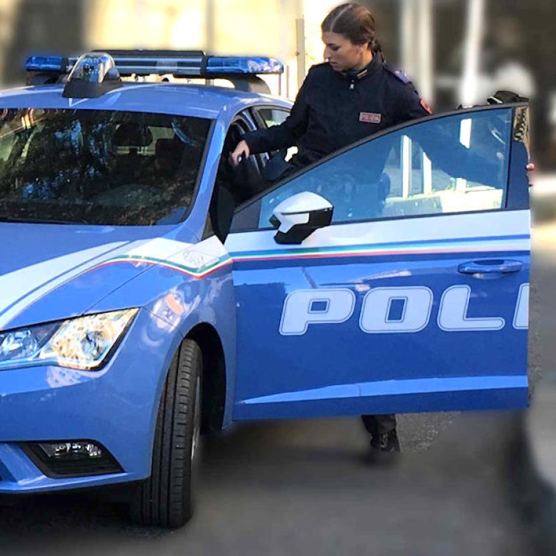 Grazie a una storia su Instagram, la Polizia salva un giovane che minacciava di volersi buttare da un ponte