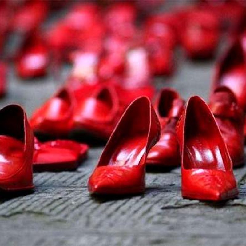 Giornata internazionale contro la violenza sulle donne: avviata una raccolta di scarpe da donna a Lecce nei Marsi 