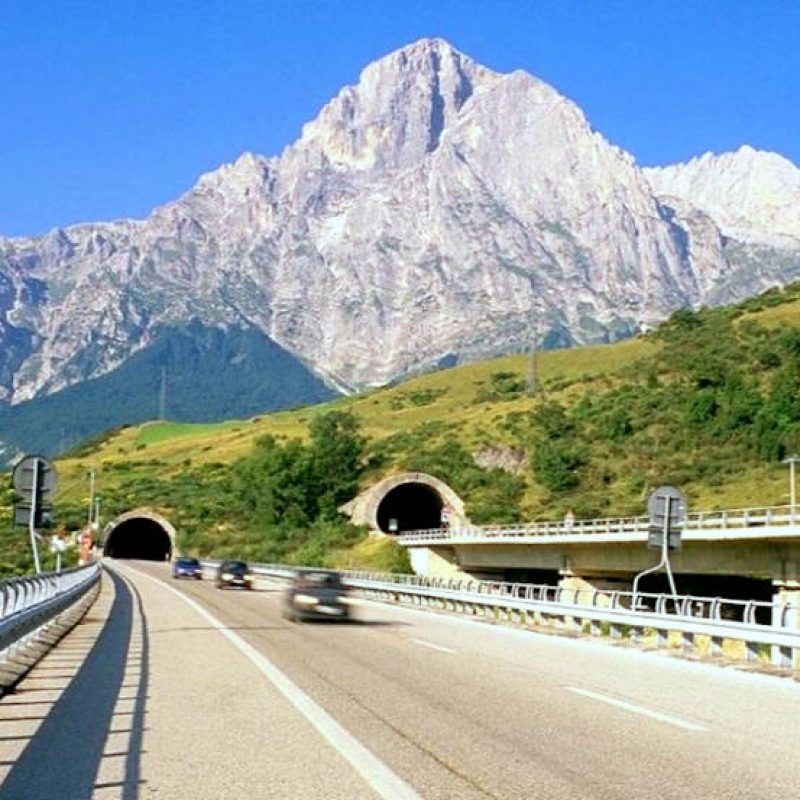 Lavori Traforo del Gran Sasso, Strada dei Parchi: "Interlocuzioni con le autorità per ridurre i disagi"