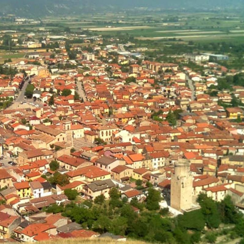 Due persone in divisa in giro per Trasacco, il sindaco Lobene rassicura: "Non è una truffa"